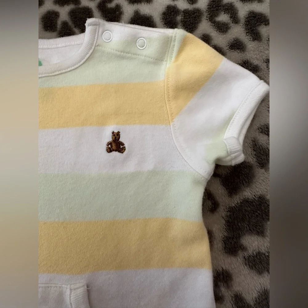 babyGap Short Sleeve Striped One-Piece for Baby in Green Yellow Size 6-12 Months